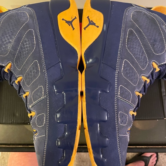 Jordan 9 Retro Calvin Bailey (2012) Size 12 - Picture 4 of 11
